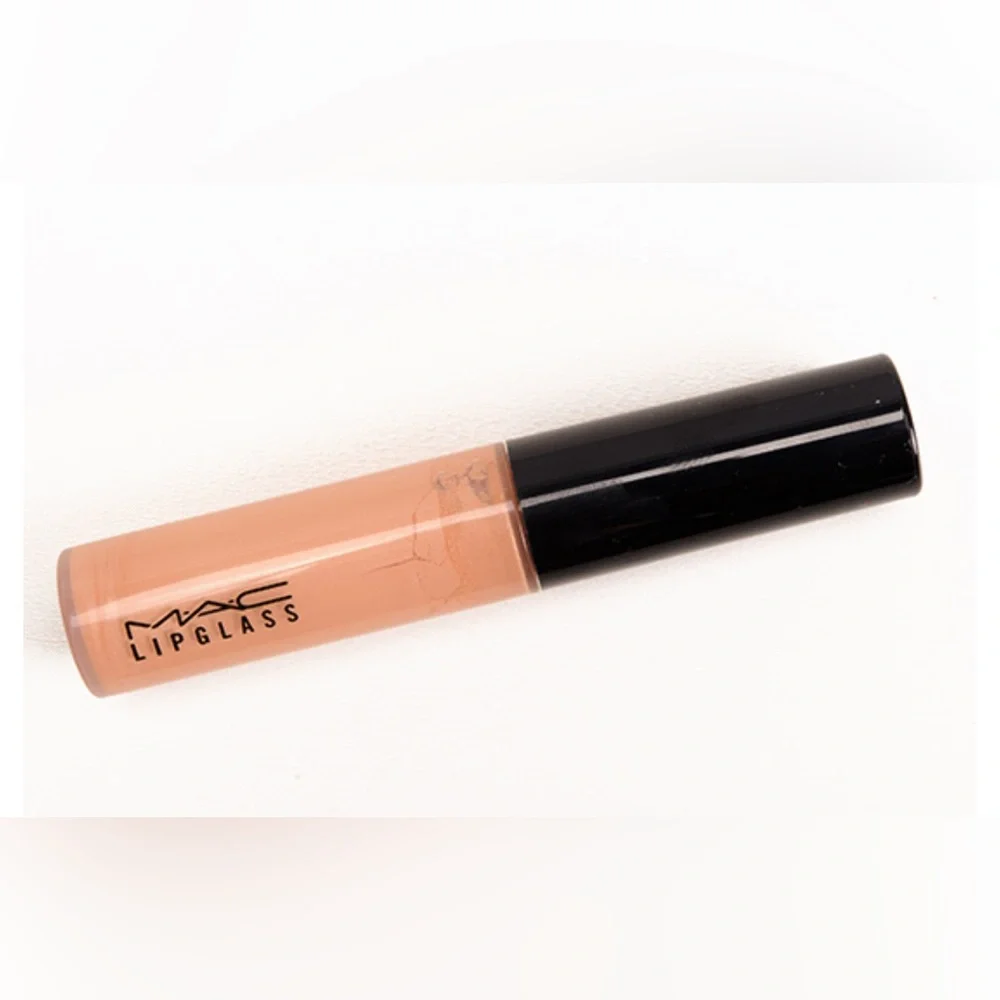 MAC ULTIMATE DISH LIPGLASS. LIMITED EDITION. NEW IN BOX.